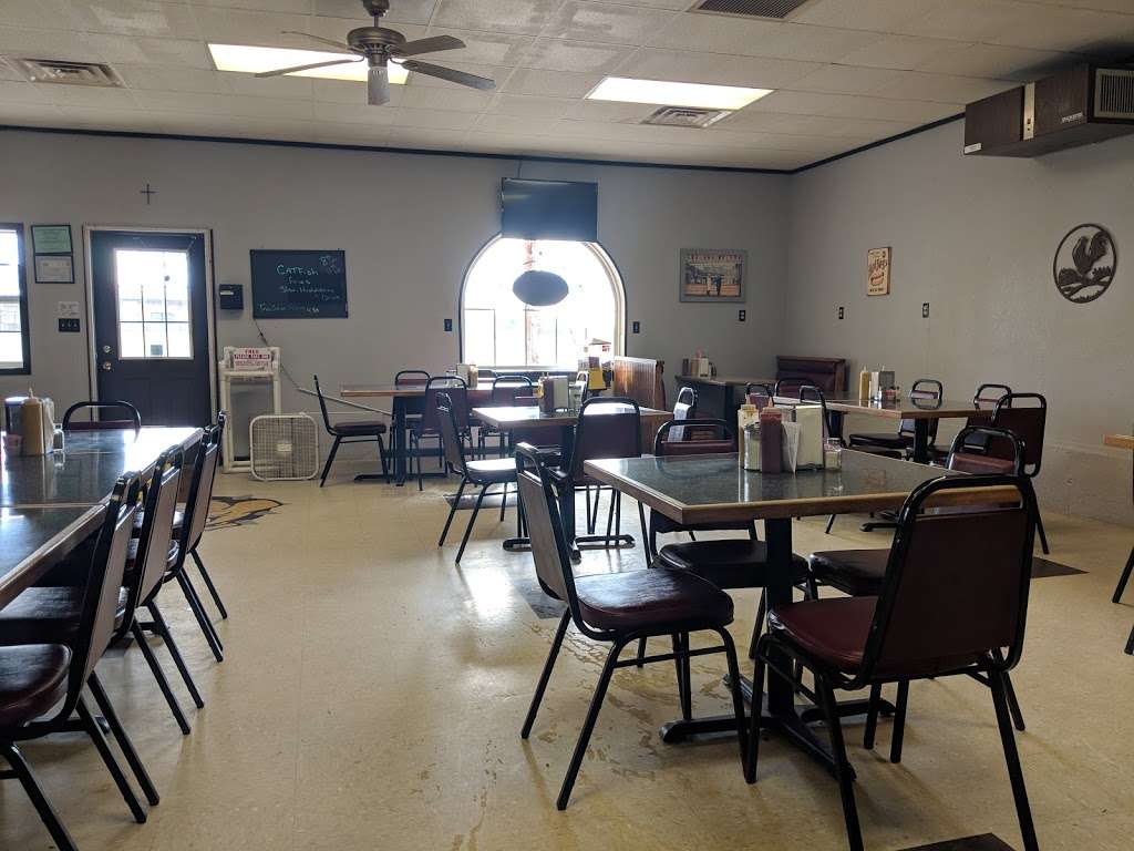 Leeton Cafe | 600 N Main St, Leeton, MO 64761, USA | Phone: (660) 653-0057