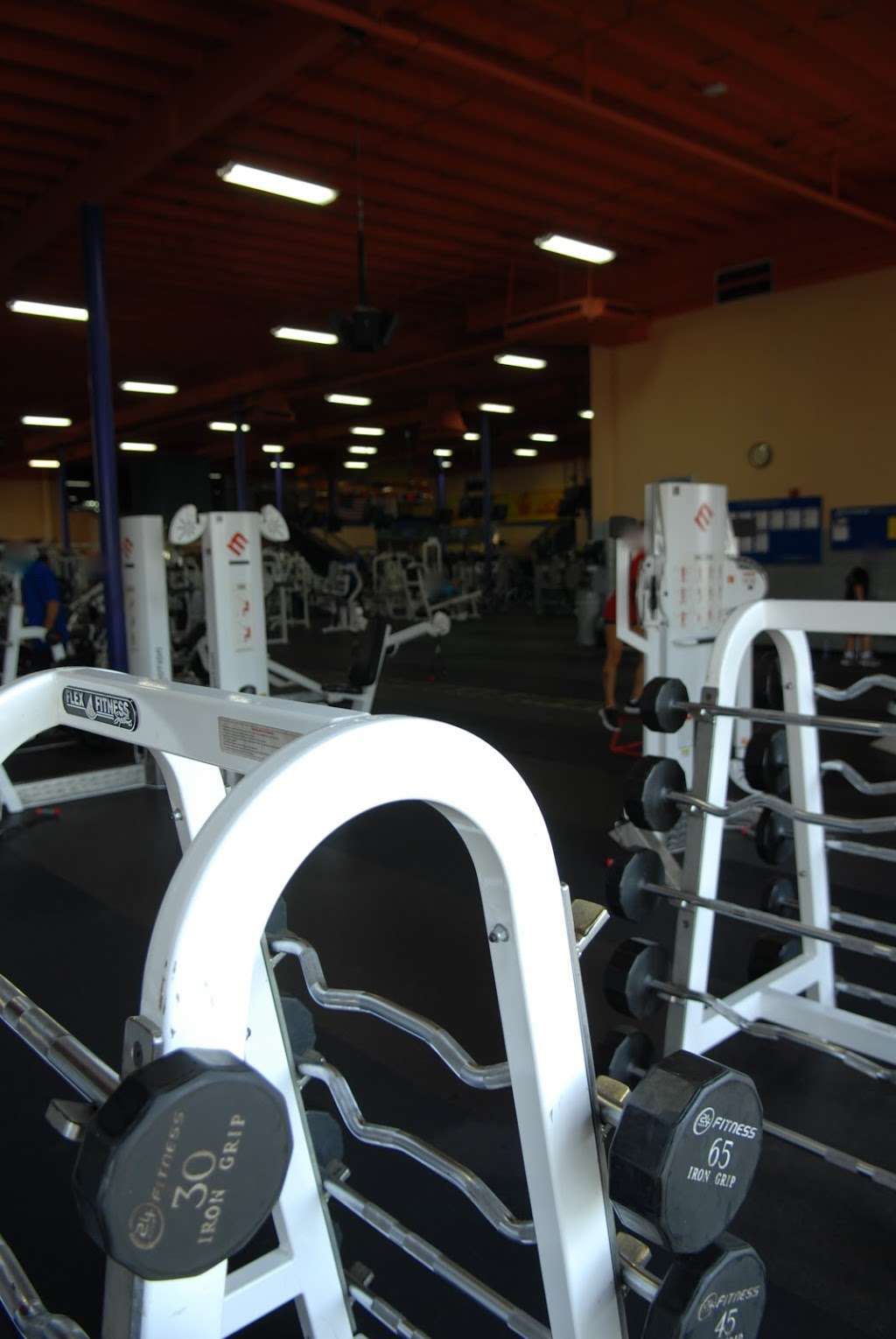 24 Hour Fitness | 4655 Frazee Rd, Oceanside, CA 92057, USA | Phone: (760) 757-3712