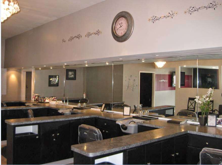 STUDIO 32 - TANNING & SALON | 209 E Main St, Chesterfield, IN 46017, USA | Phone: (765) 378-3269