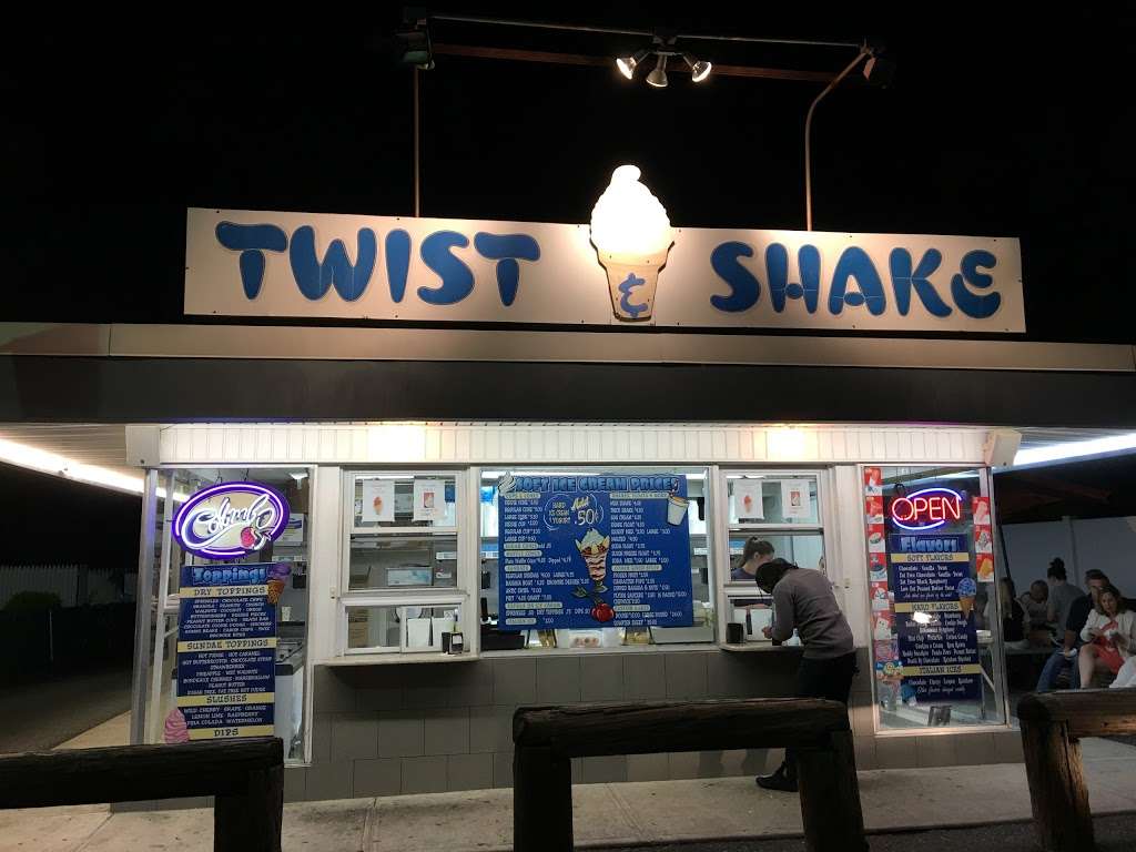 Twist & Shake | 243 S Main St, New City, NY 10956, USA | Phone: (845) 638-3264