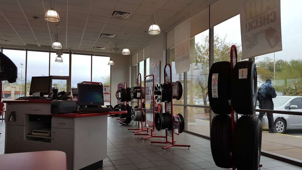 Discount Tire | 432 W Lake Mead Pkwy, Henderson, NV 89015, USA | Phone: (702) 558-1673