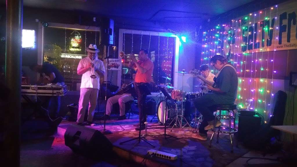 The Salty Frog Bar | 992 Palm Ave, Imperial Beach, CA 91932, USA | Phone: (619) 429-3764