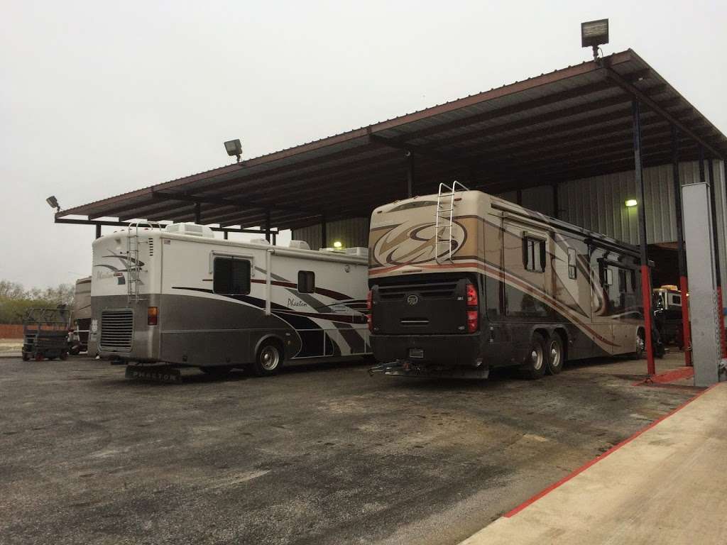 Iron Horse RV | 6414 Randolph Blvd, San Antonio, TX 78233, USA | Phone: (210) 657-1996