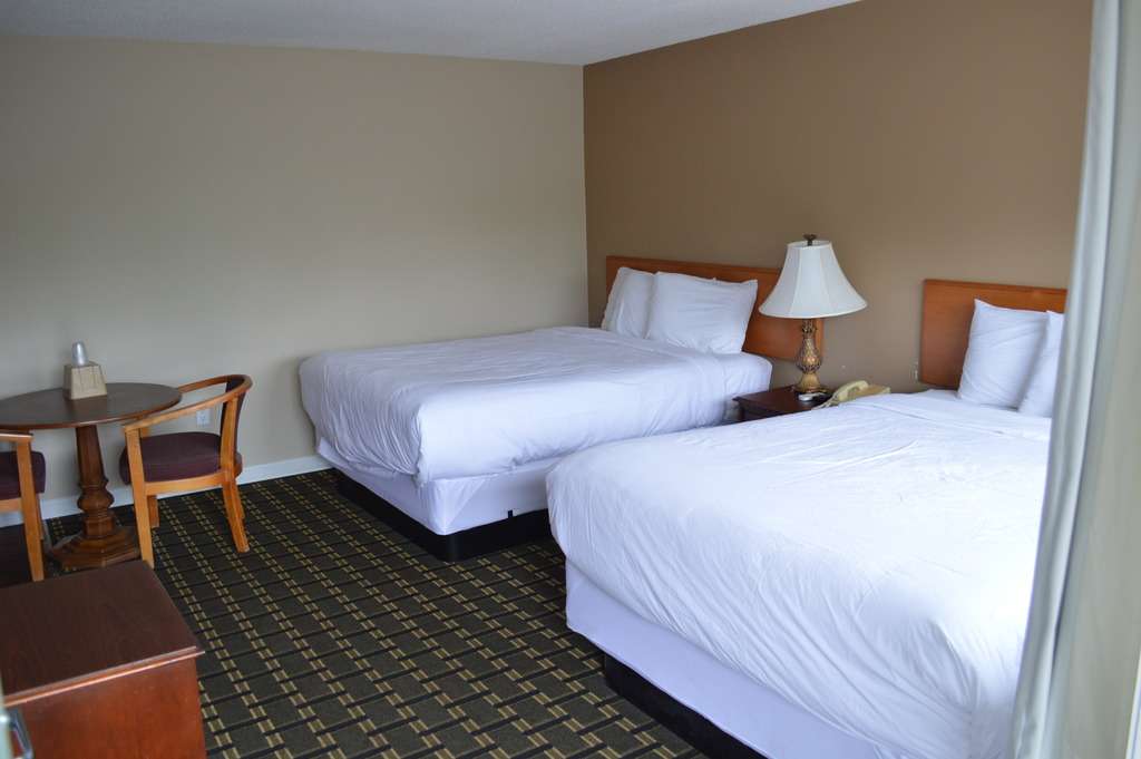 Ayer Motor Inn | 18 Fitchburg Rd, Ayer, MA 01432, USA | Phone: (978) 772-0797