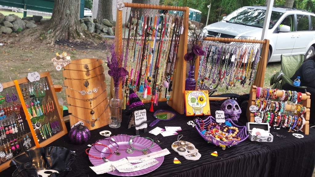 Hippie Moon Goddess | 66 Old Farms Ln, New Milford, CT 06776, USA | Phone: (617) 947-2304