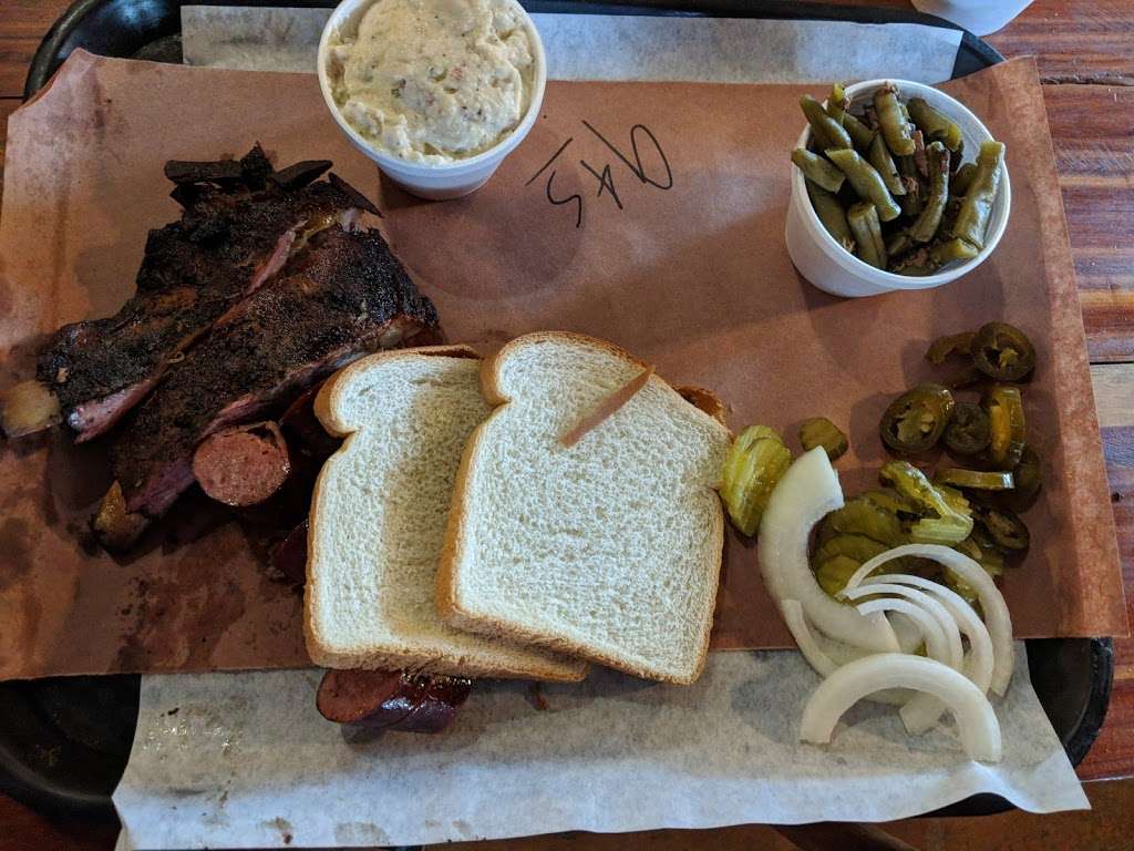 Hill Country BBQ | 27004 Hwy 6, Hempstead, TX 77445, USA | Phone: (979) 826-9766