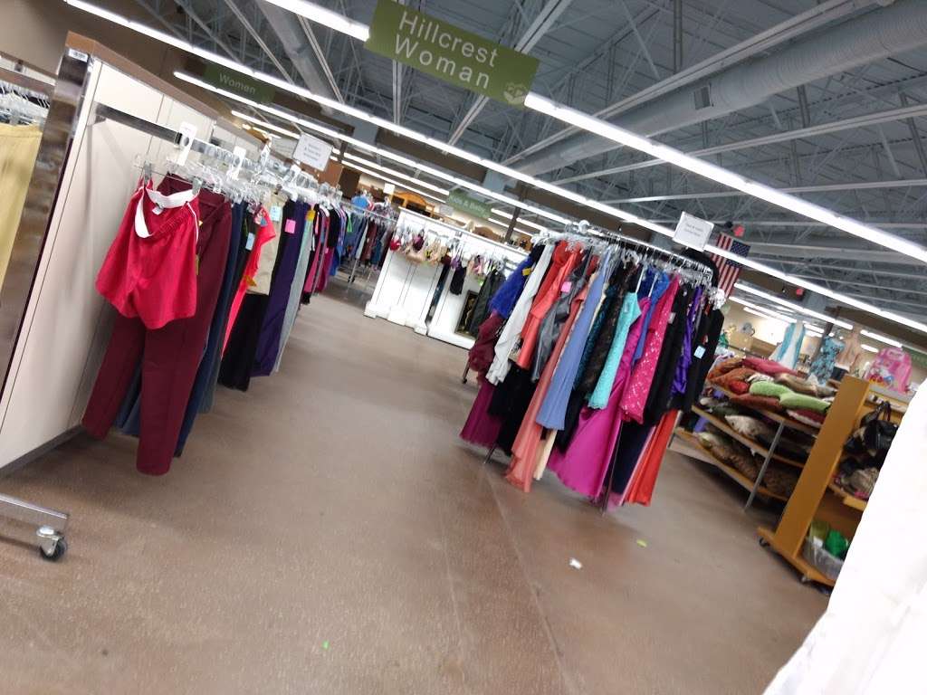 Hillcrest Thrift Store | 936 SE 3rd St, Lees Summit, MO 64063, USA | Phone: (816) 272-1976