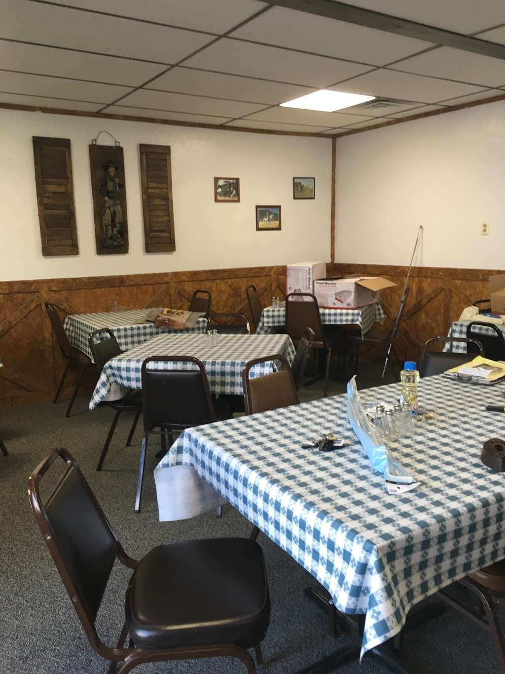 Easton Cafe LLC | 319 W Riley St, Easton, KS 66020, USA | Phone: (913) 773-5424