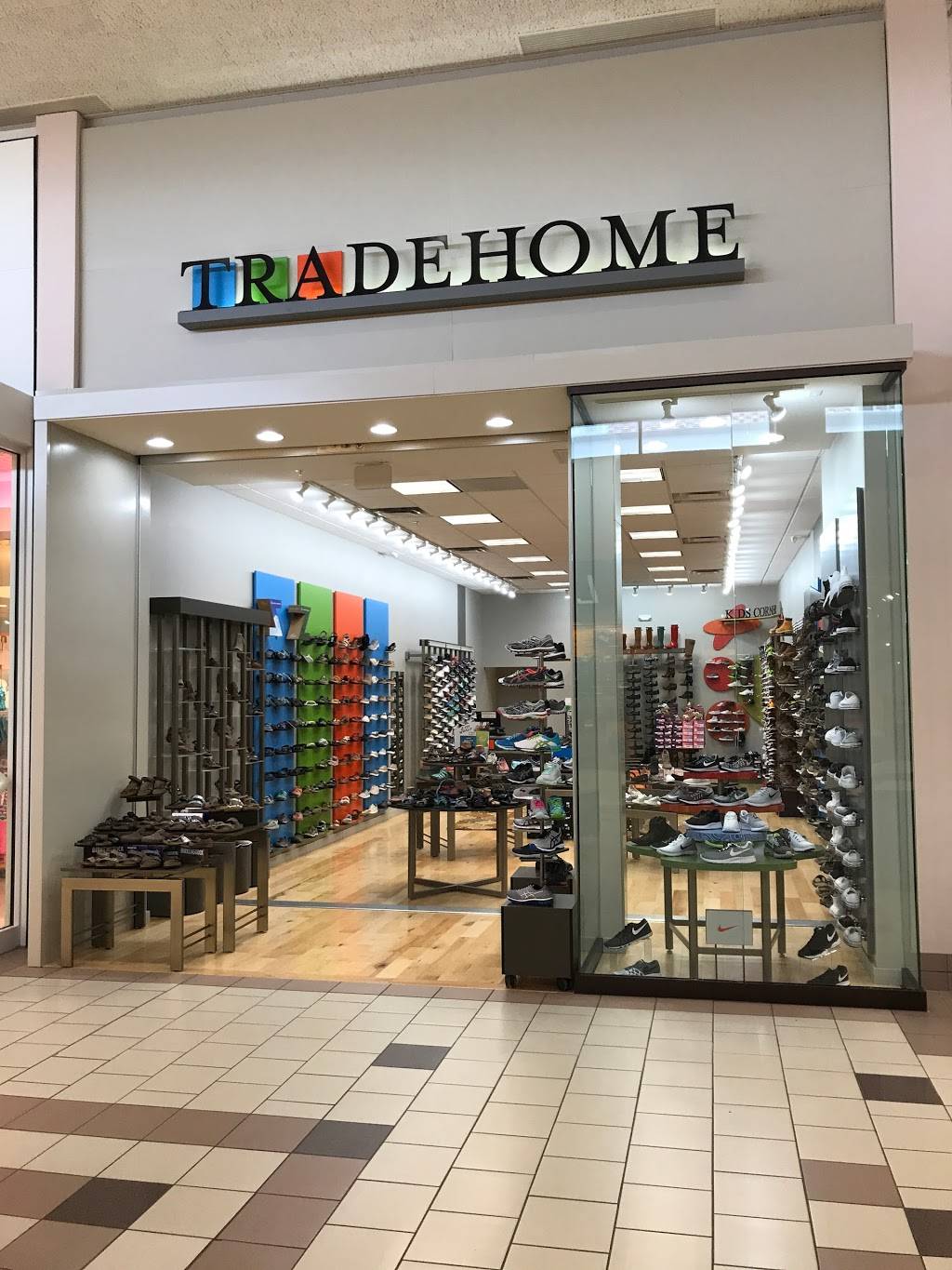 Tradehome Shoes | 6100 O St, Lincoln, NE 68505, USA | Phone: (402) 464-1020