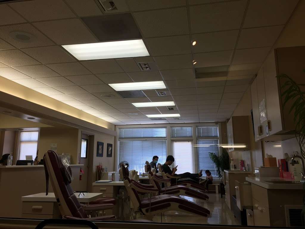 Pascual Albert DDS | 2240 E Plaza Blvd M, National City, CA 91950, USA | Phone: (619) 267-8905