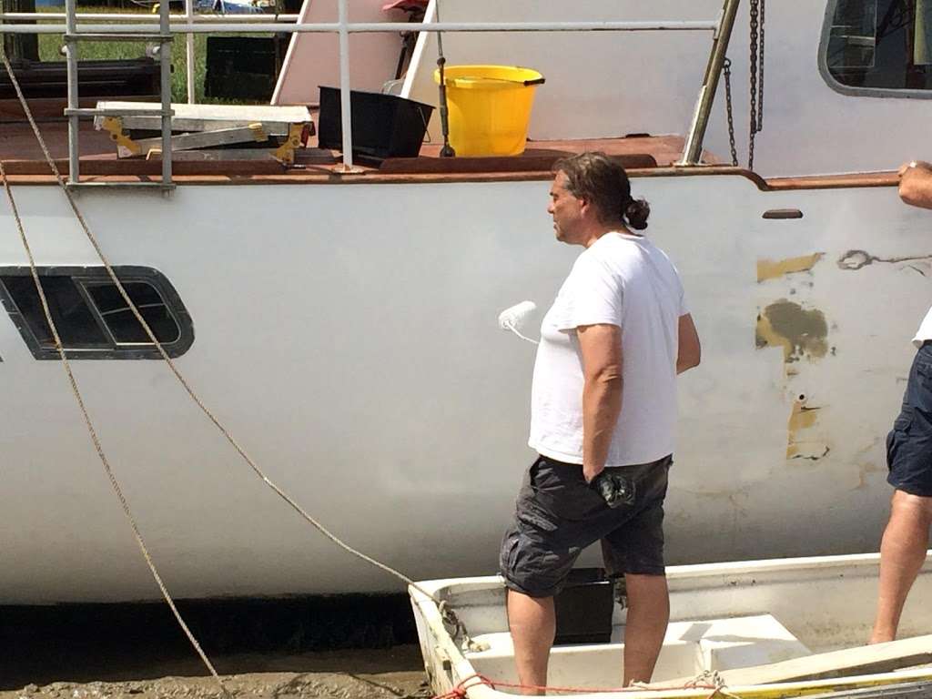 old monk decorators | Anchor Bay Wharf, Manor Rd, Erith DA8 2AD, UK | Phone: 07727 033501