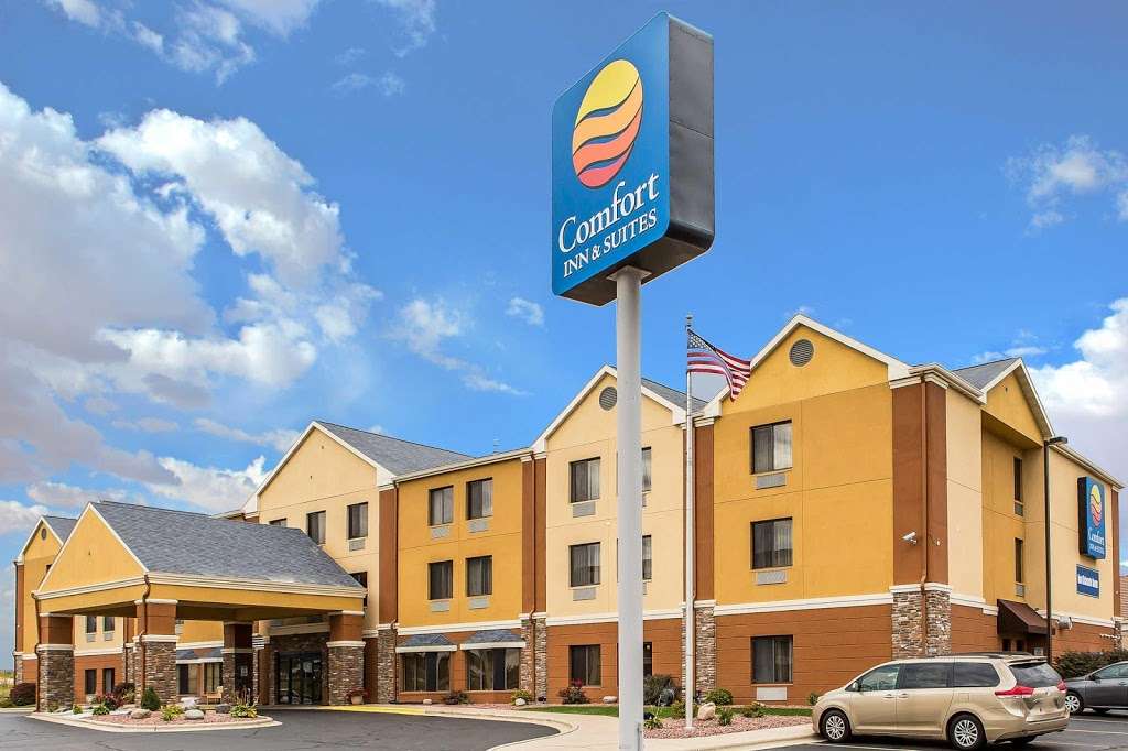 Comfort Inn & Suites | 7206 122 Ave, Kenosha, WI 53142, USA | Phone: (262) 857-3450