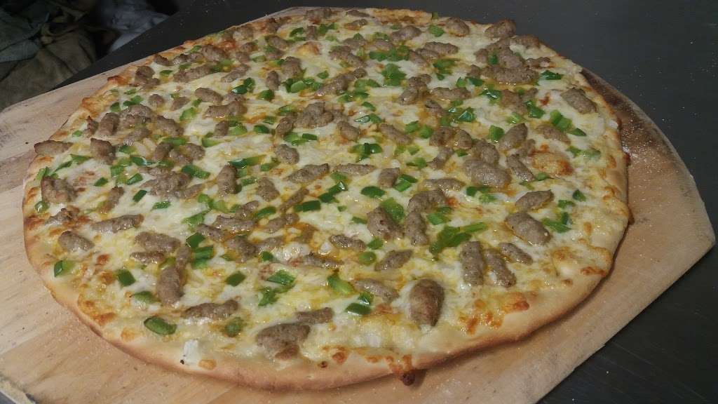 3Ds Pizza & Subs | 605 PA-590, Lake Ariel, PA 18436, USA | Phone: (570) 689-0700