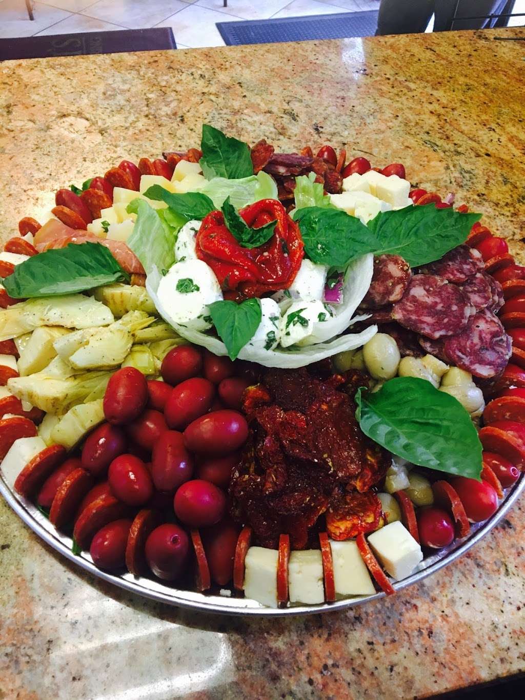 Giovannis Delicatessen & Catering | 146 Lincoln Ave, Eastchester, NY 10709, USA | Phone: (914) 793-0414