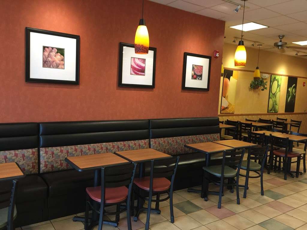 Subway | 3 Everett St #3D-2, Revere, MA 02151, USA | Phone: (781) 629-3910