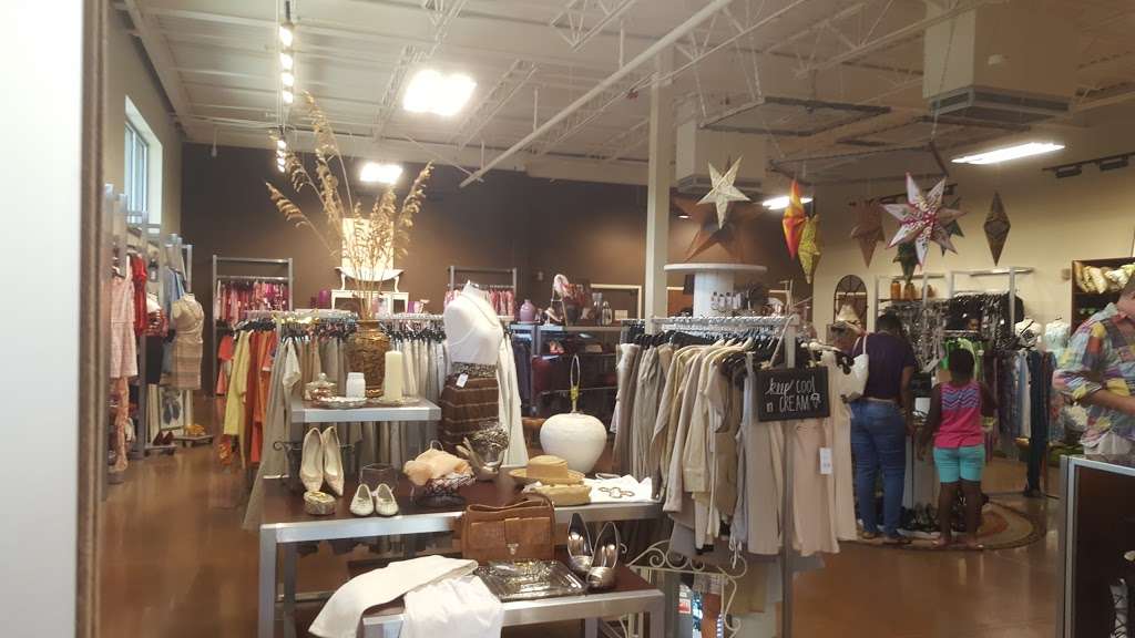 GW (Goodwill Boutique) | 5301 Wilkinson Blvd, Charlotte, NC 28208, USA | Phone: (980) 636-1235