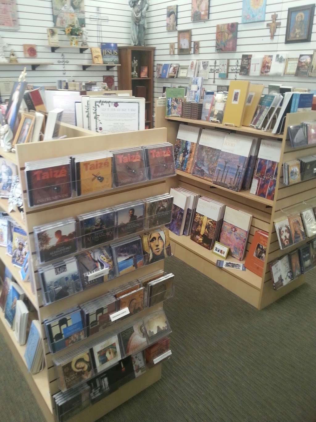 Books and Blessings | 5802 E Lincoln Dr, Scottsdale, AZ 85253, USA | Phone: (480) 948-7460