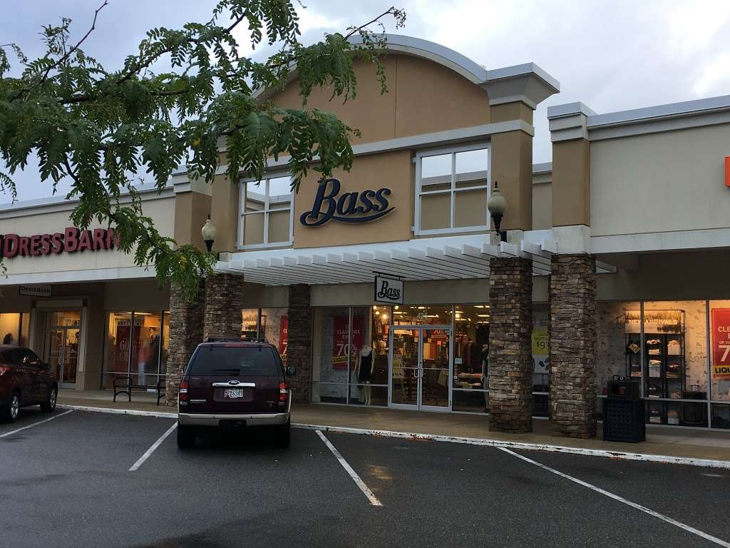 Bass Factory Outlet | 425 Outlet Center Dr, Queenstown, MD 21658, USA | Phone: (410) 827-6528