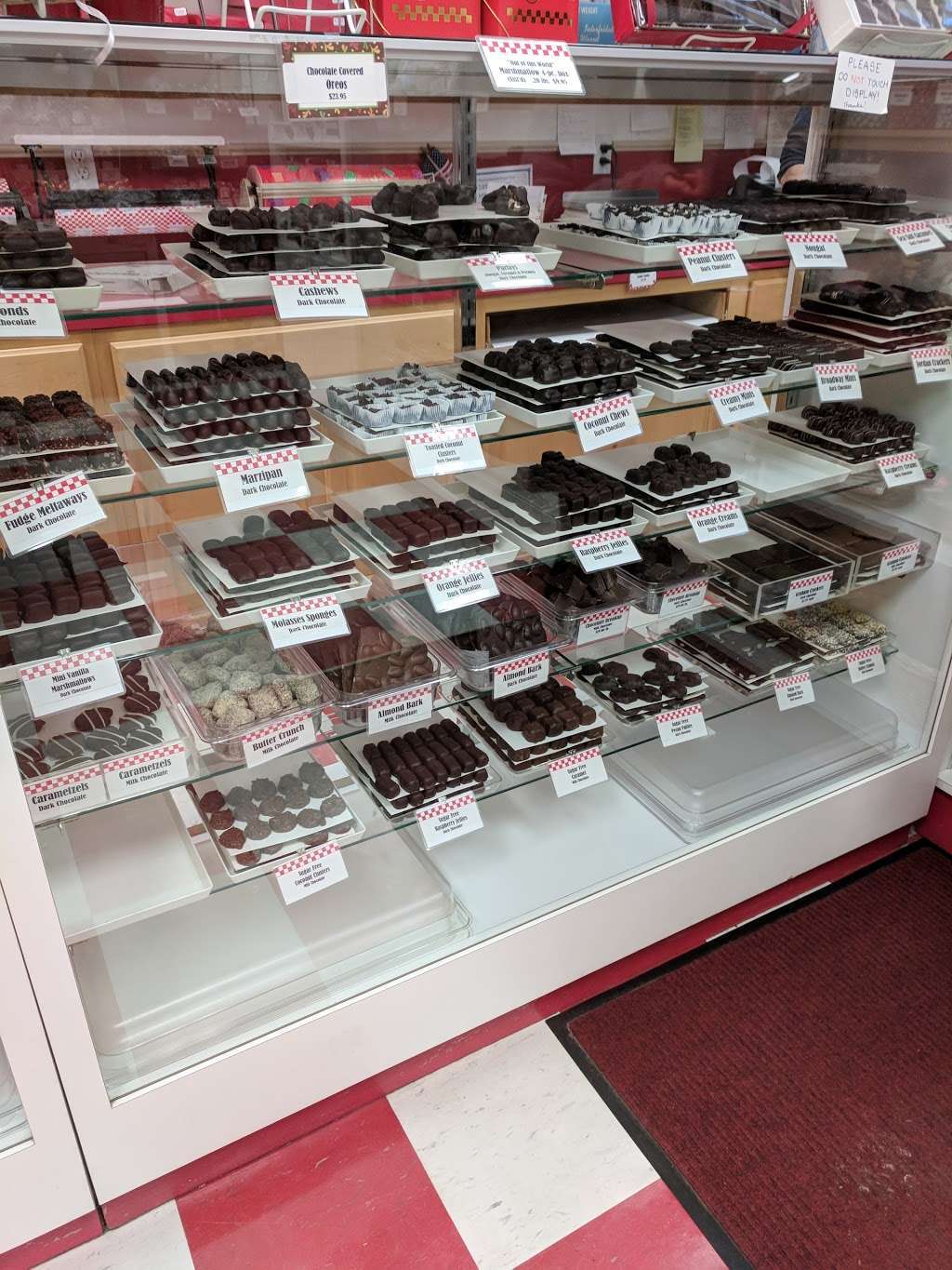 Schwartz Candies | 169 Voice Rd, Carle Place, NY 11514, USA | Phone: (800) 522-2462