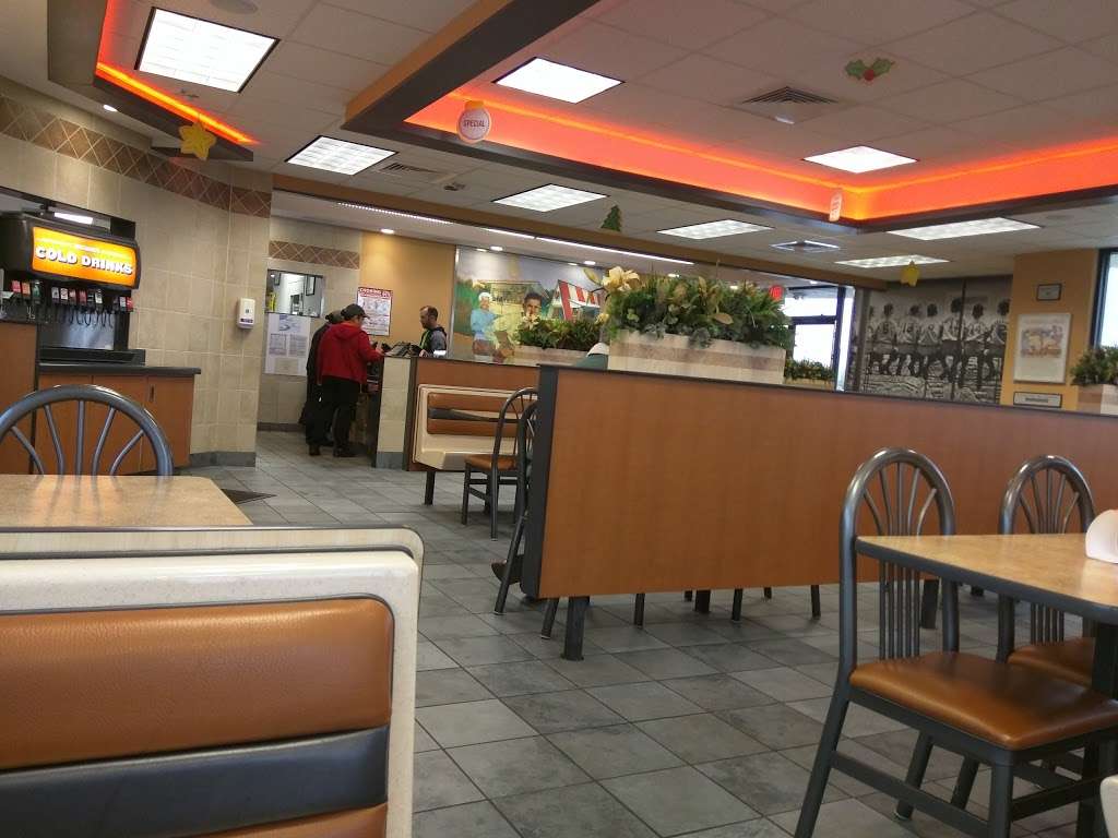 Whataburger | 11025 Shadow Creek Pkwy, Pearland, TX 77584, USA | Phone: (713) 436-7526