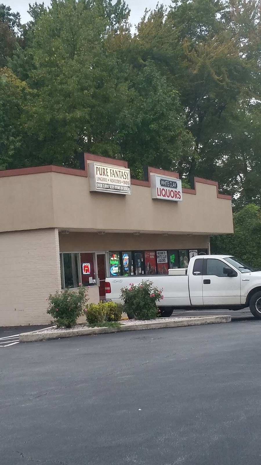 White Clay Liquor | 4614 Ogletown Stanton Rd, Newark, DE 19713, USA | Phone: (302) 731-5040