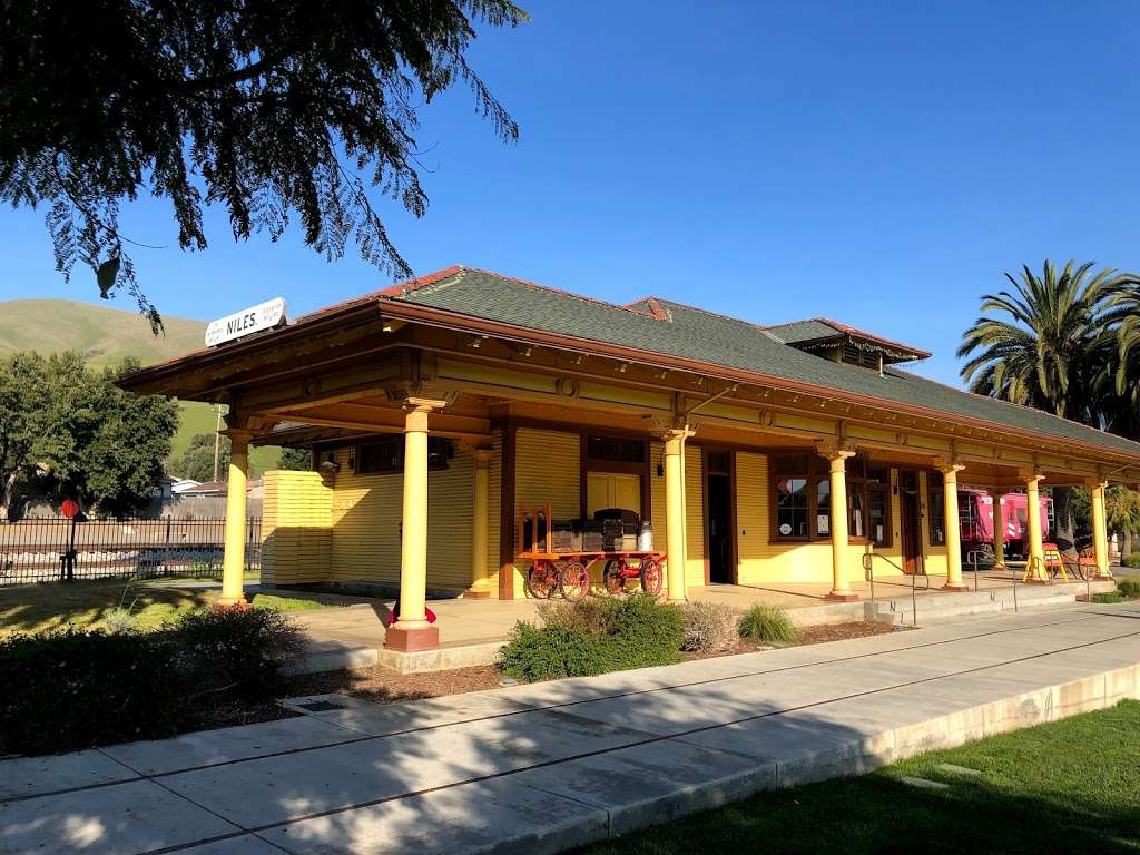 Niles Depot | 37592 Niles Blvd, Fremont, CA 94536, USA | Phone: (510) 797-4449