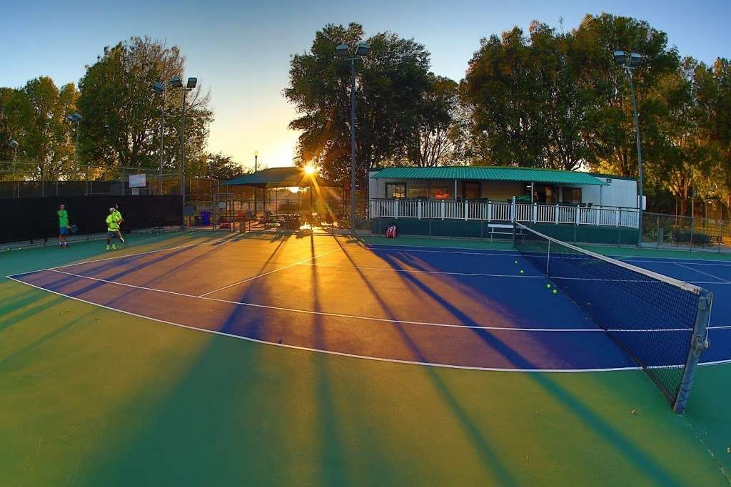 Southern California Tennis Academy | 2800 N Studebaker Rd, Long Beach, CA 90815, USA | Phone: (562) 704-2241