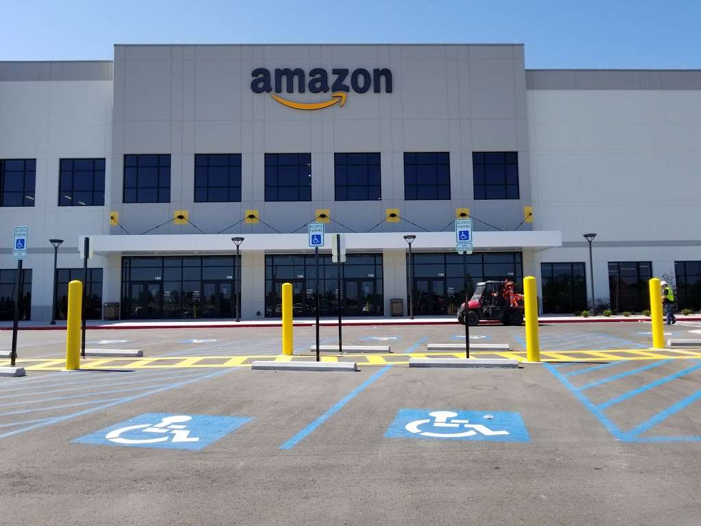 Amazon Fullfillment Center MKC6 | 6925 Riverview Ave, Kansas City, KS 66102, USA | Phone: (855) 556-5214