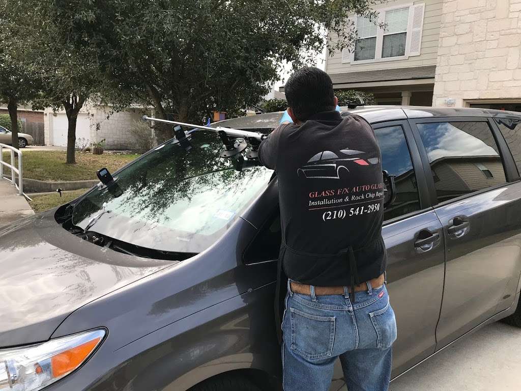 Glass Fx Auto Glass Mobile Service | 2313 Lockhill Selma Rd, San Antonio, TX 78230, USA | Phone: (210) 541-2950