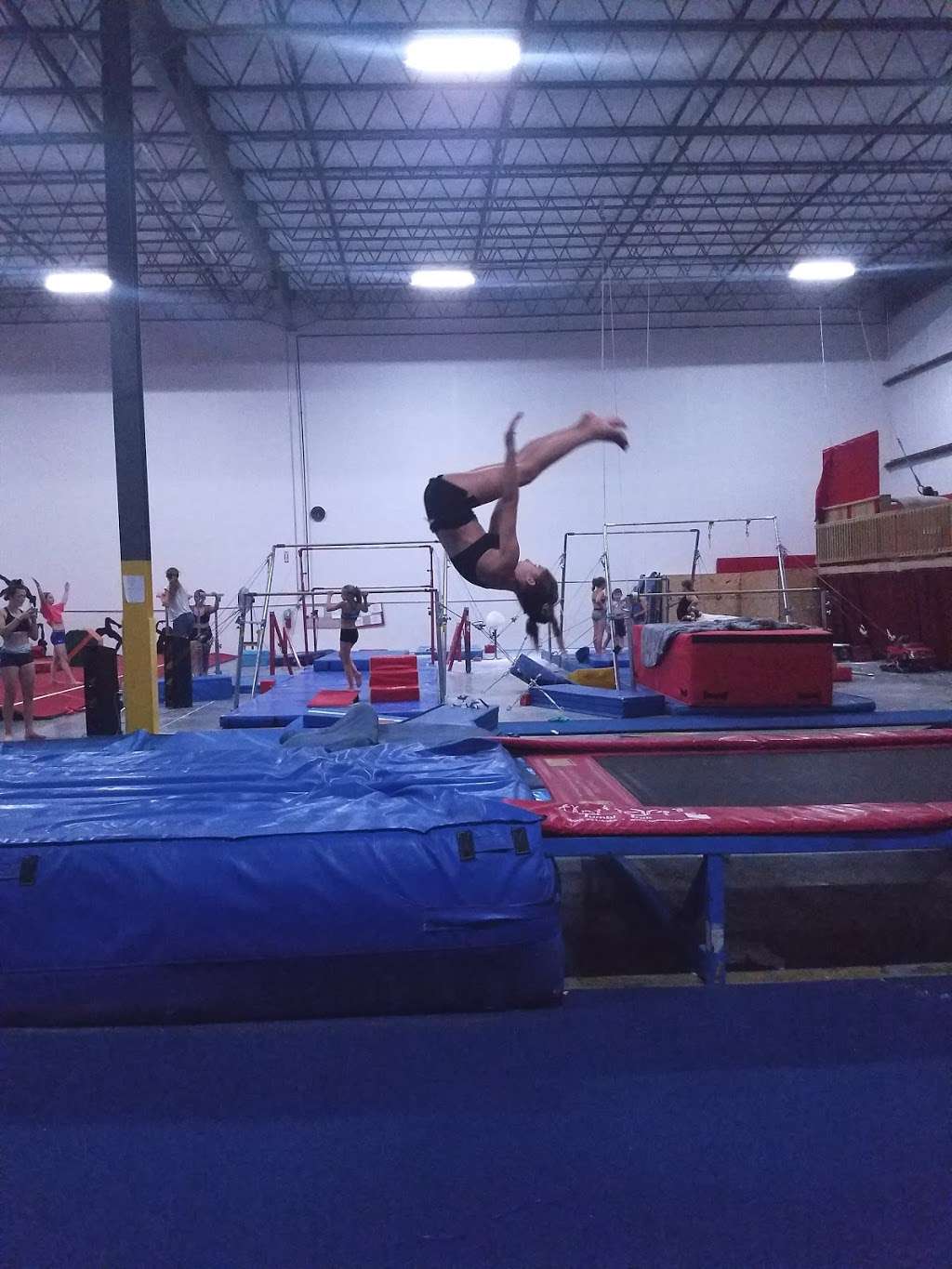 TNT GYMNASTICS AND CHEER | 10638 Business Pkwy, Hagerstown, MD 21740, USA | Phone: (240) 675-3201