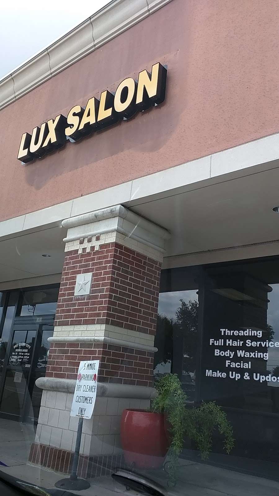 Lux Salon | 1445 Los Rios Blvd, Plano, TX 75074, USA | Phone: (469) 661-9145