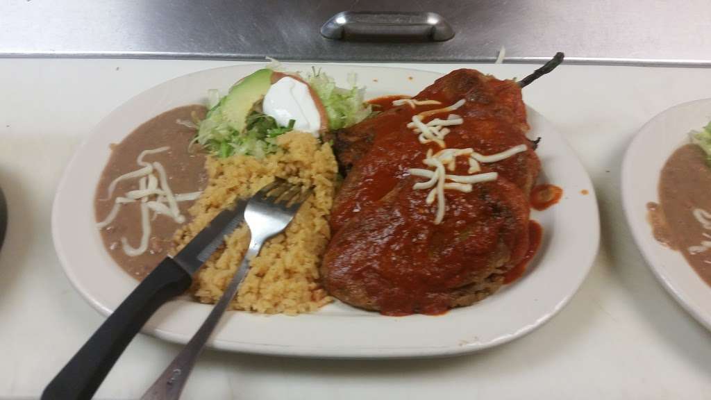 Taqueria Parrilla Azteca | 2390 Walnut Ave, Hanover Park, IL 60133, USA | Phone: (630) 855-8315