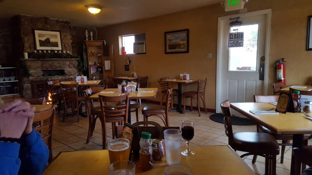 Larkspur Pizzaria & Cafe | 8815 Spruce Mountain Rd, Larkspur, CO 80118 | Phone: (303) 681-2090