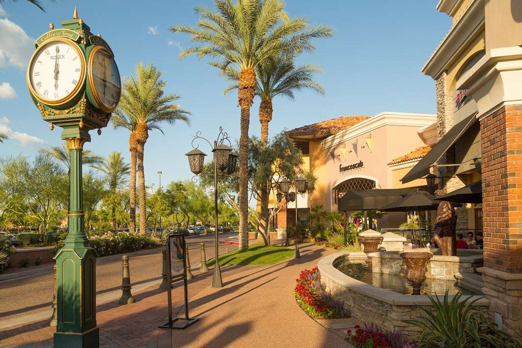 The Shoppes at Casa Paloma | 7131 W Ray Rd, Chandler, AZ 85226, USA | Phone: (415) 448-8553