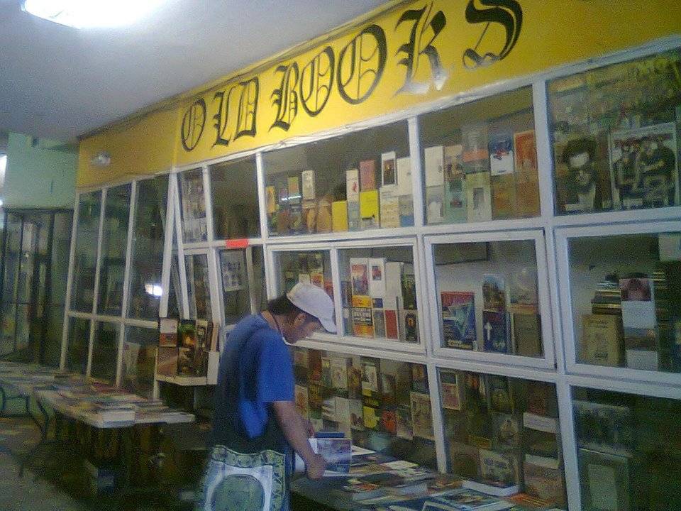 Librería Anticuaria Juárez | Local 13, Centro Comercial Pasaje Correo, Av Lerdo 239, Centro, 32000 Cd Juárez, Chih., Mexico | Phone: 656 698 7433