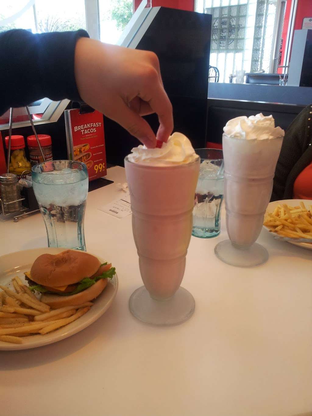 Steak n Shake (Temporarily Closed) | 2205 E Grapevine Mills Cir, Grapevine, TX 76051, USA