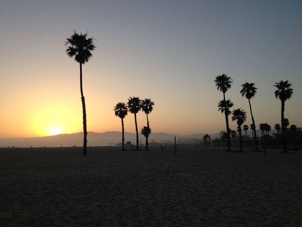 Santa Monica Beaches | 2600 Barnard Way, Santa Monica, CA 90405, USA | Phone: (310) 458-8495 Santa Monica Beaches | 2600 Barnard Way, Santa Monica, CA 90405, USA | Phone: (310) 458-8495