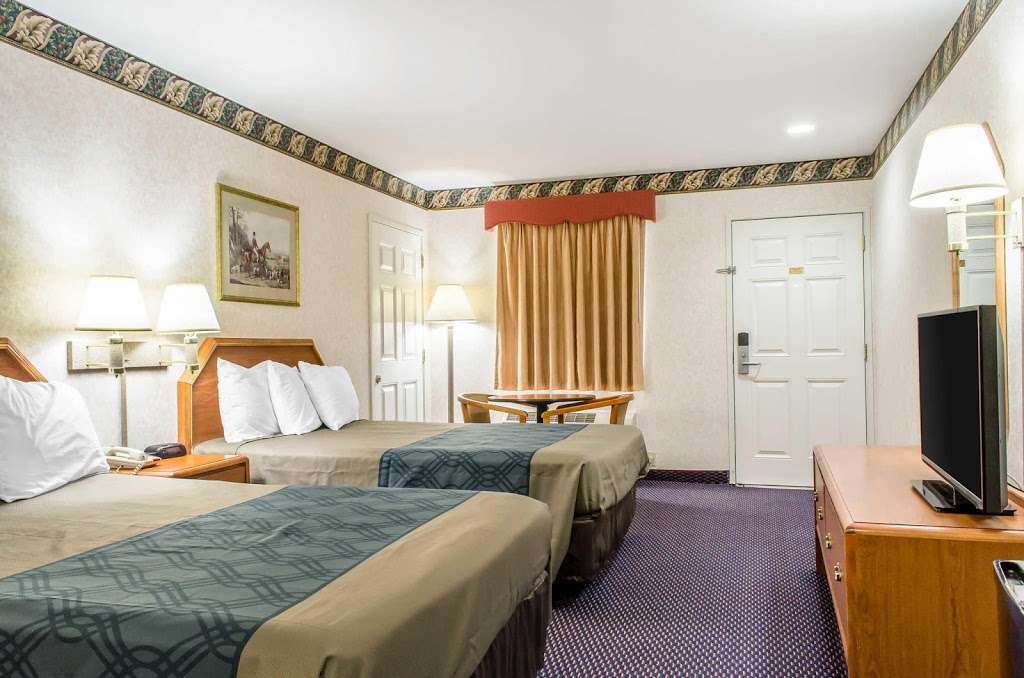 Econo Lodge | 983 York Rd, Gettysburg, PA 17325 | Phone: (717) 334-4208