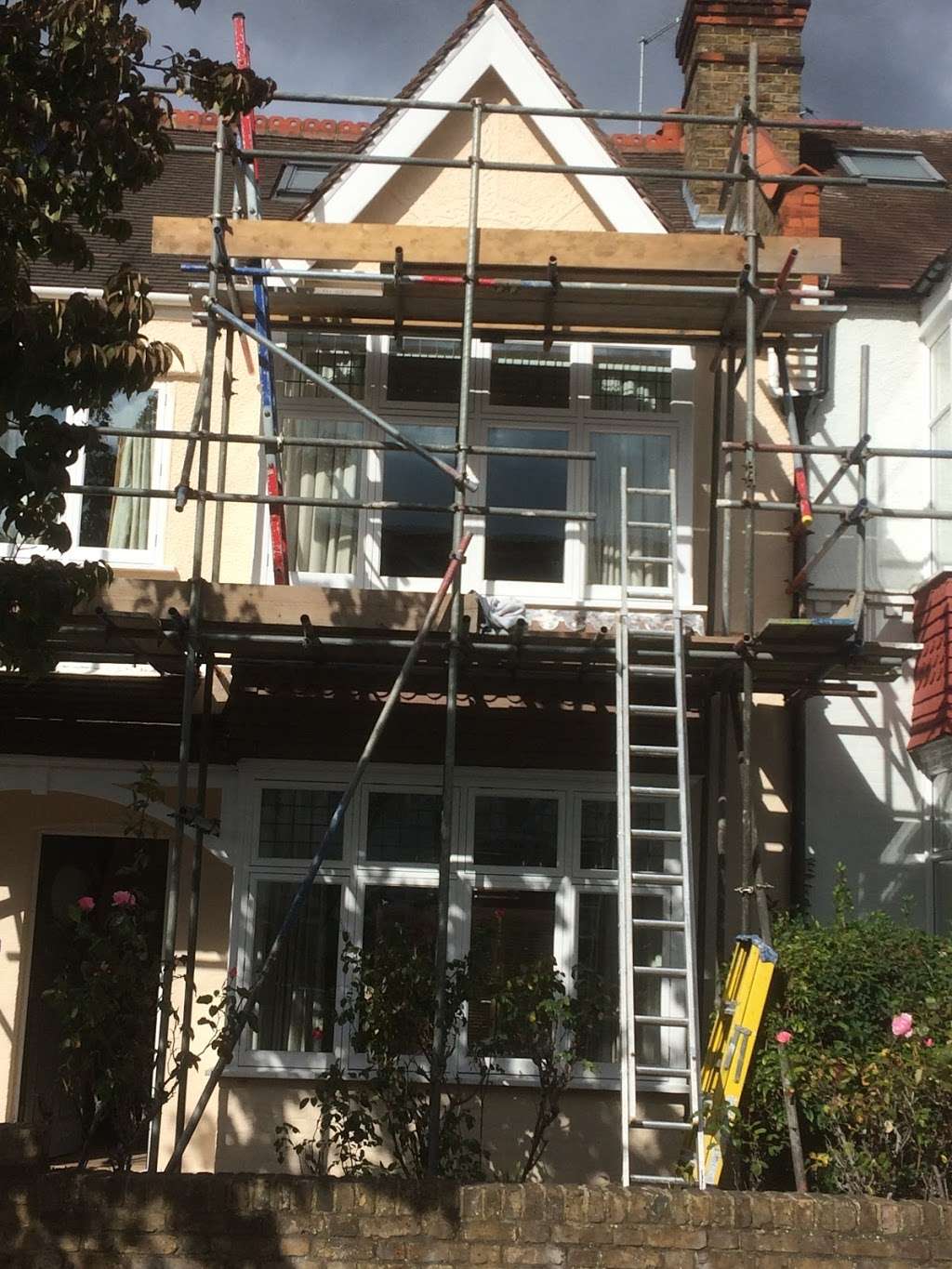 old monk decorators | Anchor Bay Wharf, Manor Rd, Erith DA8 2AD, UK | Phone: 07727 033501