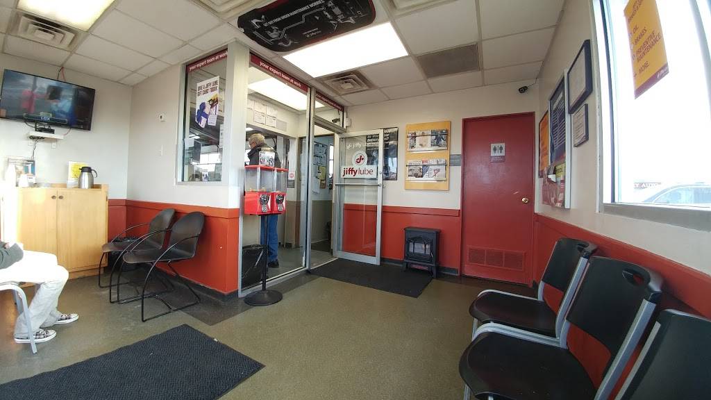 Jiffy Lube | 7965 S U.S Hwy 31 S, Indianapolis, IN 46227, USA | Phone: (317) 888-3703