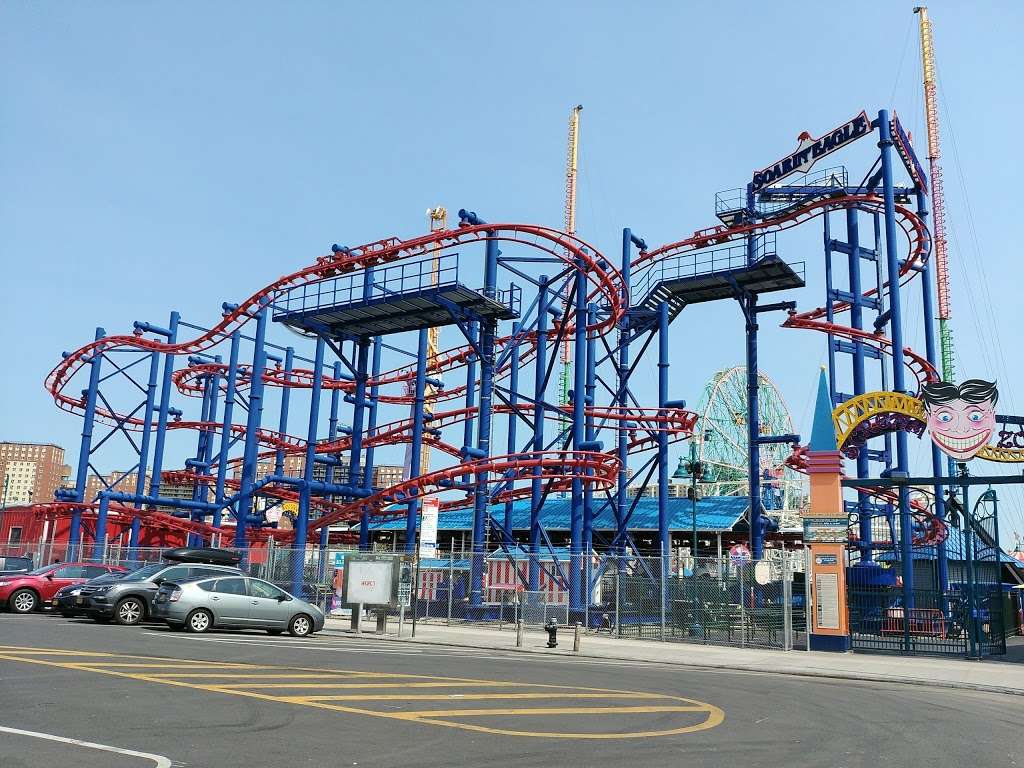 Scream Zone at Luna Park | 1295 Riegelmann Boardwalk, Brooklyn, NY 11224, USA | Phone: (718) 373-5862