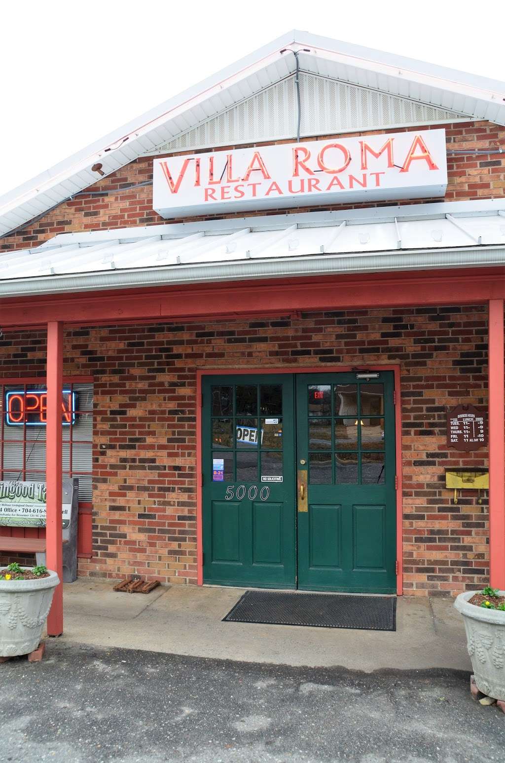 Villa Roma Authentic Italian Restaurant & Pub, Steaks, Seafood,  | 5000 Union Rd, Gastonia, NC 28056, USA | Phone: (704) 864-8676