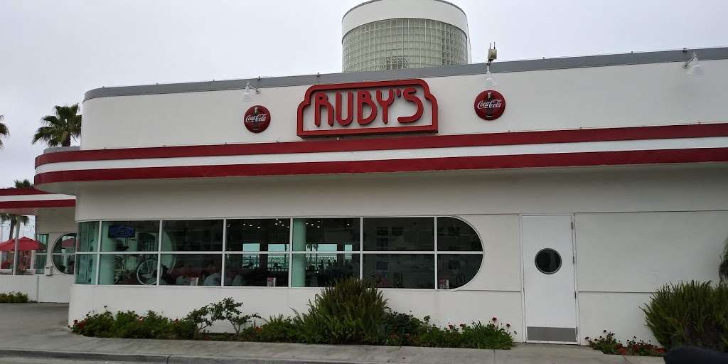 Rubys Diner | 245 N Harbor Dr, Redondo Beach, CA 90277, USA | Phone: (310) 376-7829