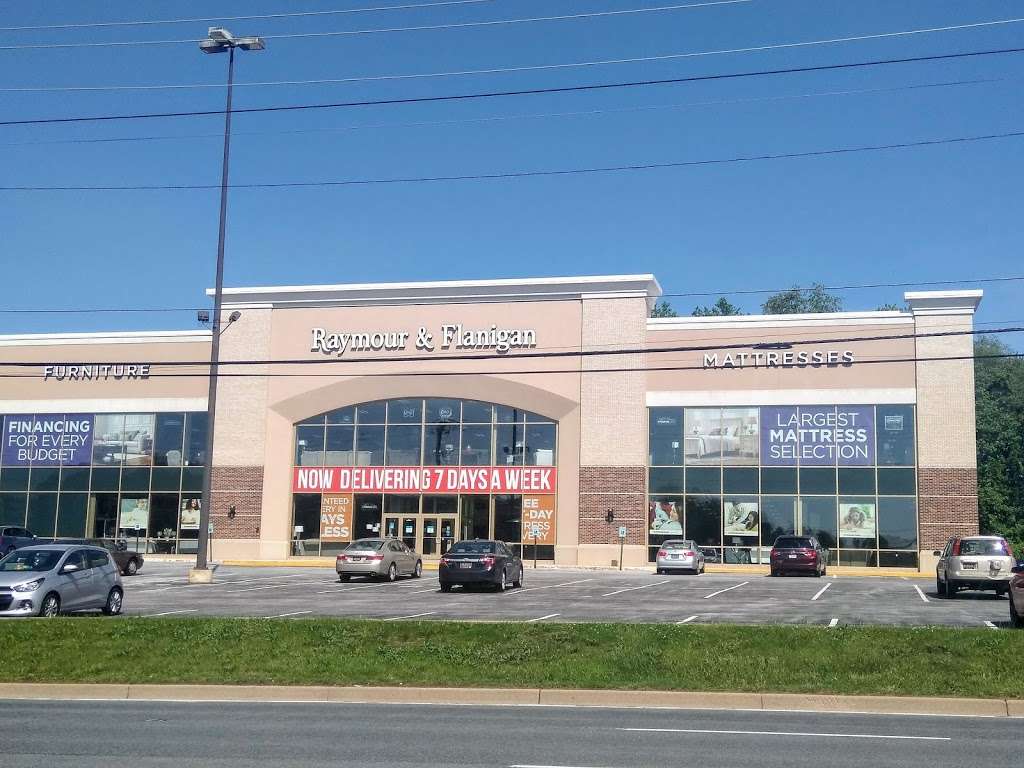 Raymour & Flanigan Furniture and Mattress Store | 5303 Concord Pike, Wilmington, DE 19803 | Phone: (302) 478-2151