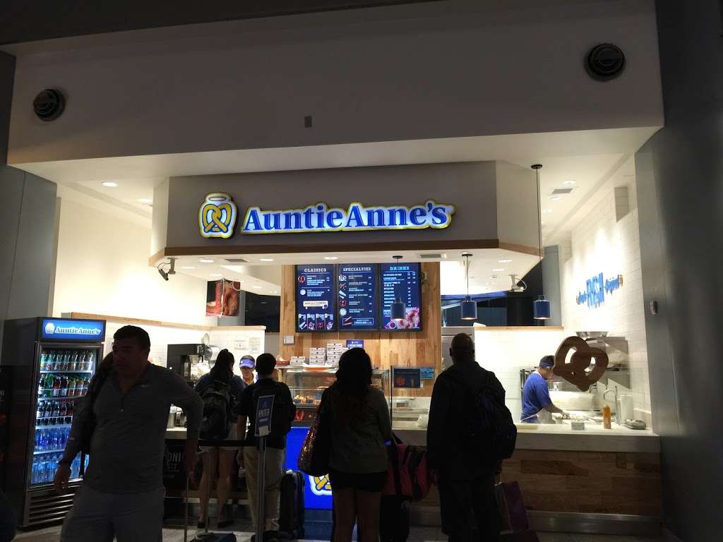 Auntie Annes | 5757 Wayne Newton Boulevard, Las Vegas, NV 89119, USA