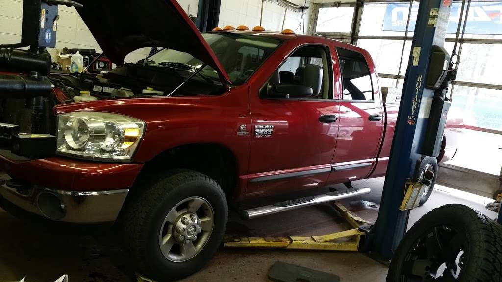 Poplar Inn Automotive and Towing | 2049, 18090 Rogers Clark Blvd, Milford, VA 22514 | Phone: (804) 633-6044