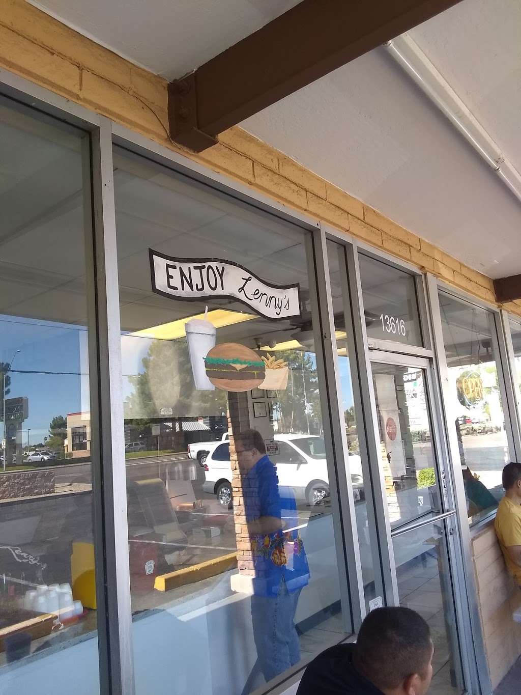 Lennys Burger Shop | 13616 N 35th Ave, Phoenix, AZ 85029 | Phone: (602) 978-8959