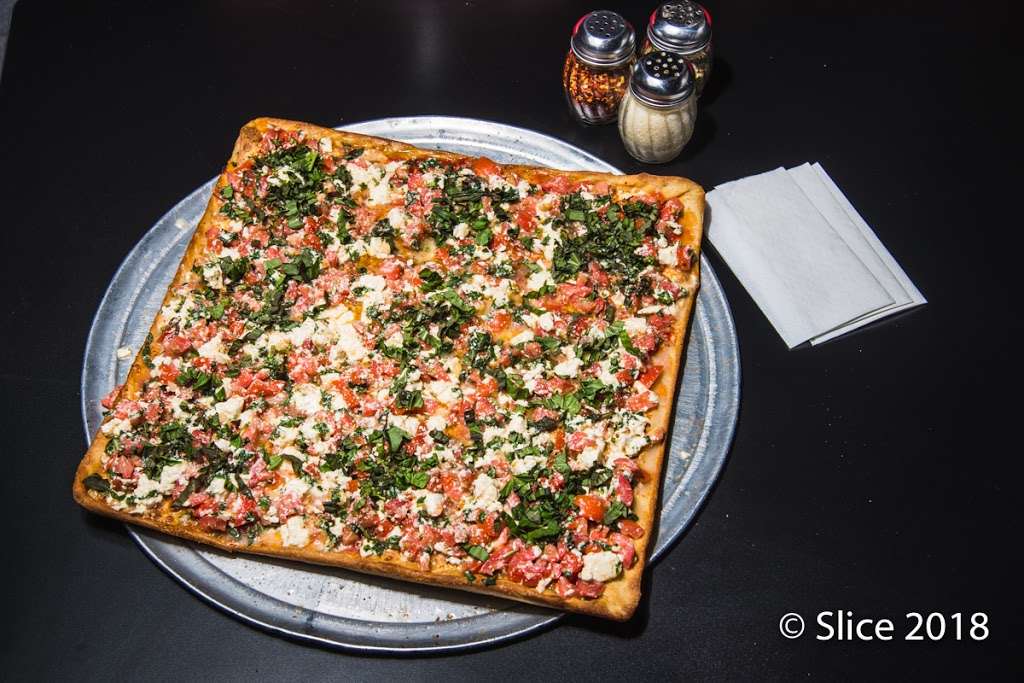 Pizza Factory | 30-30 47th Ave #140, Long Island City, NY 11101, USA | Phone: (718) 786-1030