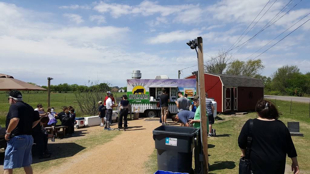 Kellys Family Farm Burger Stand | 1989 W Lucas Rd, Parker, TX 75002, USA | Phone: (972) 754-7974