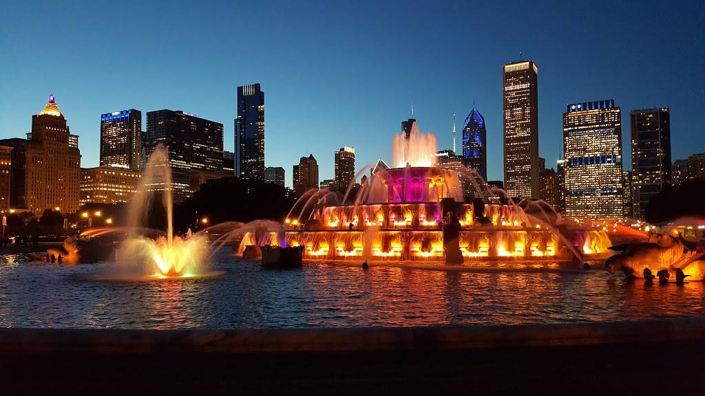 Buckingham Fountain | 301 S Columbus Dr, Chicago, IL 60605, USA | Phone: (312) 742-7529